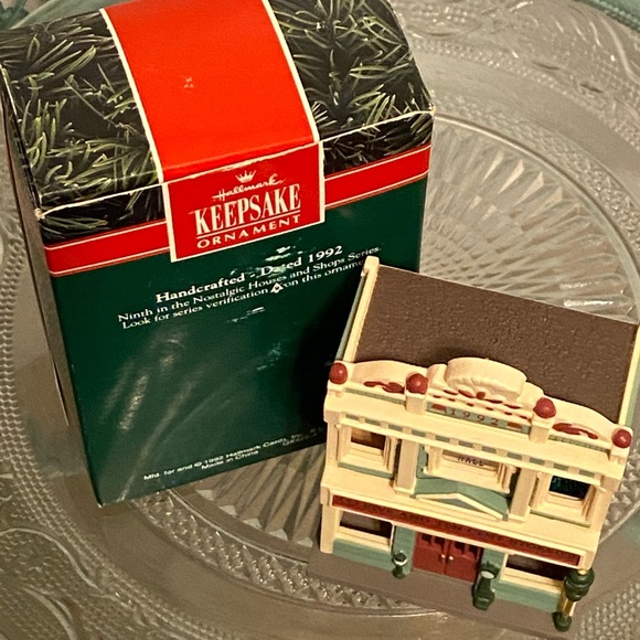 Hallmark Five-And-Ten-Cent Store - Picture 5 of 6